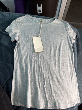 ONNO Light Gray Bamboo Neck Tee with Tag made with organic bamboo